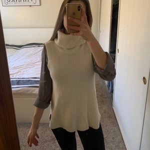 Turtleneck Sleeveless Vest/Sweater.